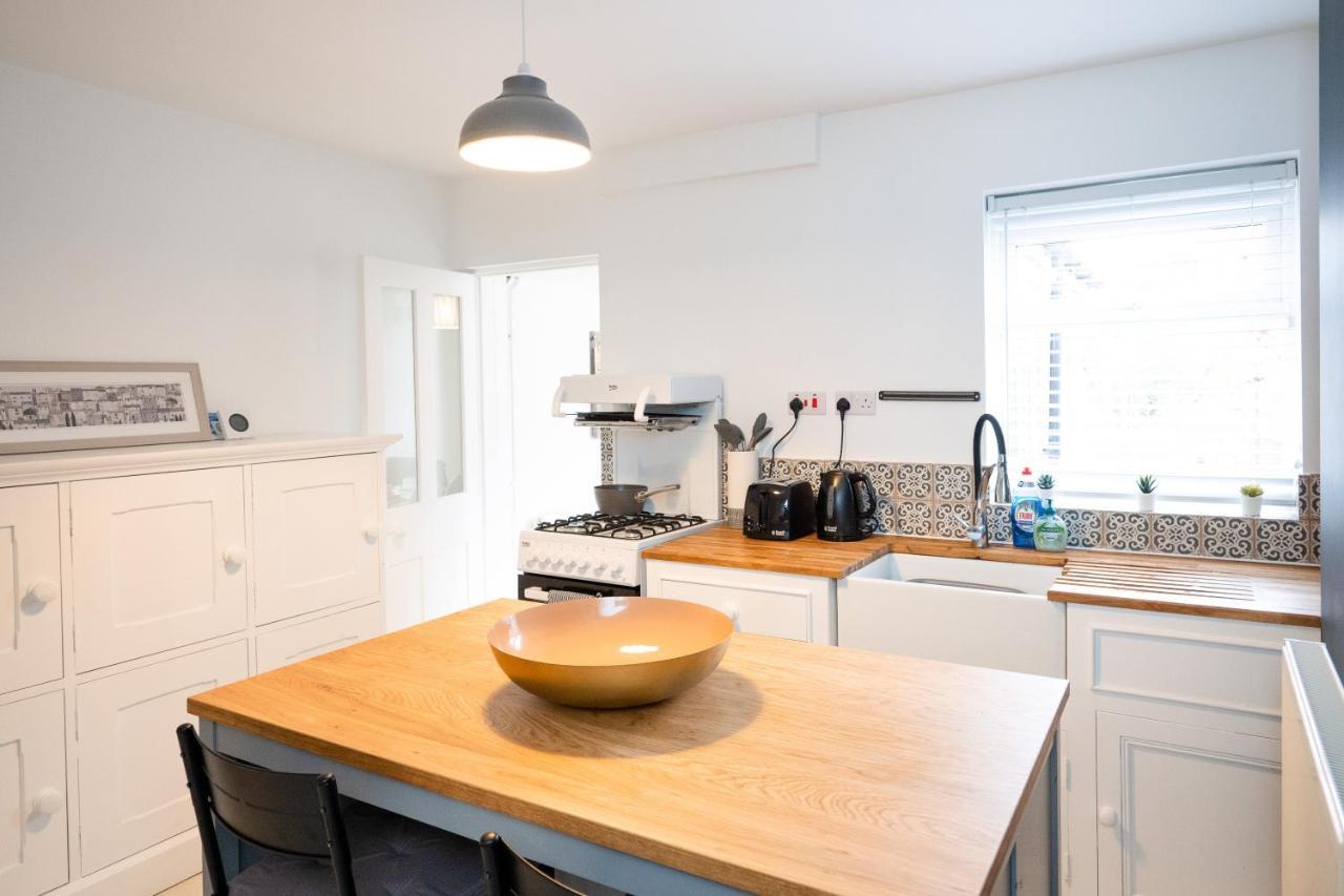 Stunning 2-Bedroom Home In City Centre With Wi-Fi! Royal Tunbridge Wells Zewnętrze zdjęcie