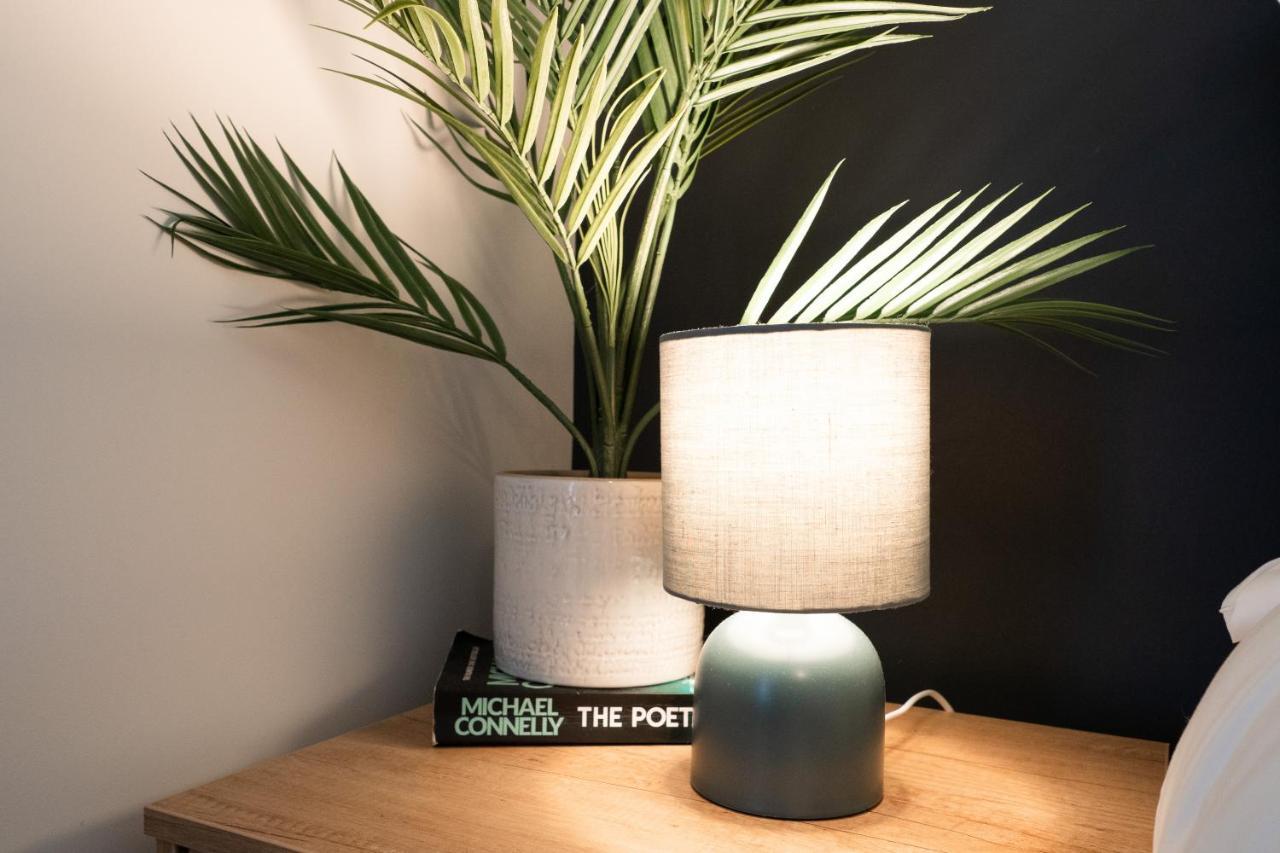 Stunning 2-Bedroom Home In City Centre With Wi-Fi! Royal Tunbridge Wells Zewnętrze zdjęcie